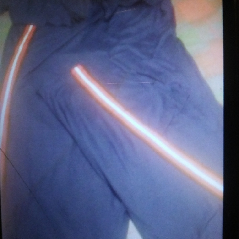 Jumpsuit - Picture 6 of 8
